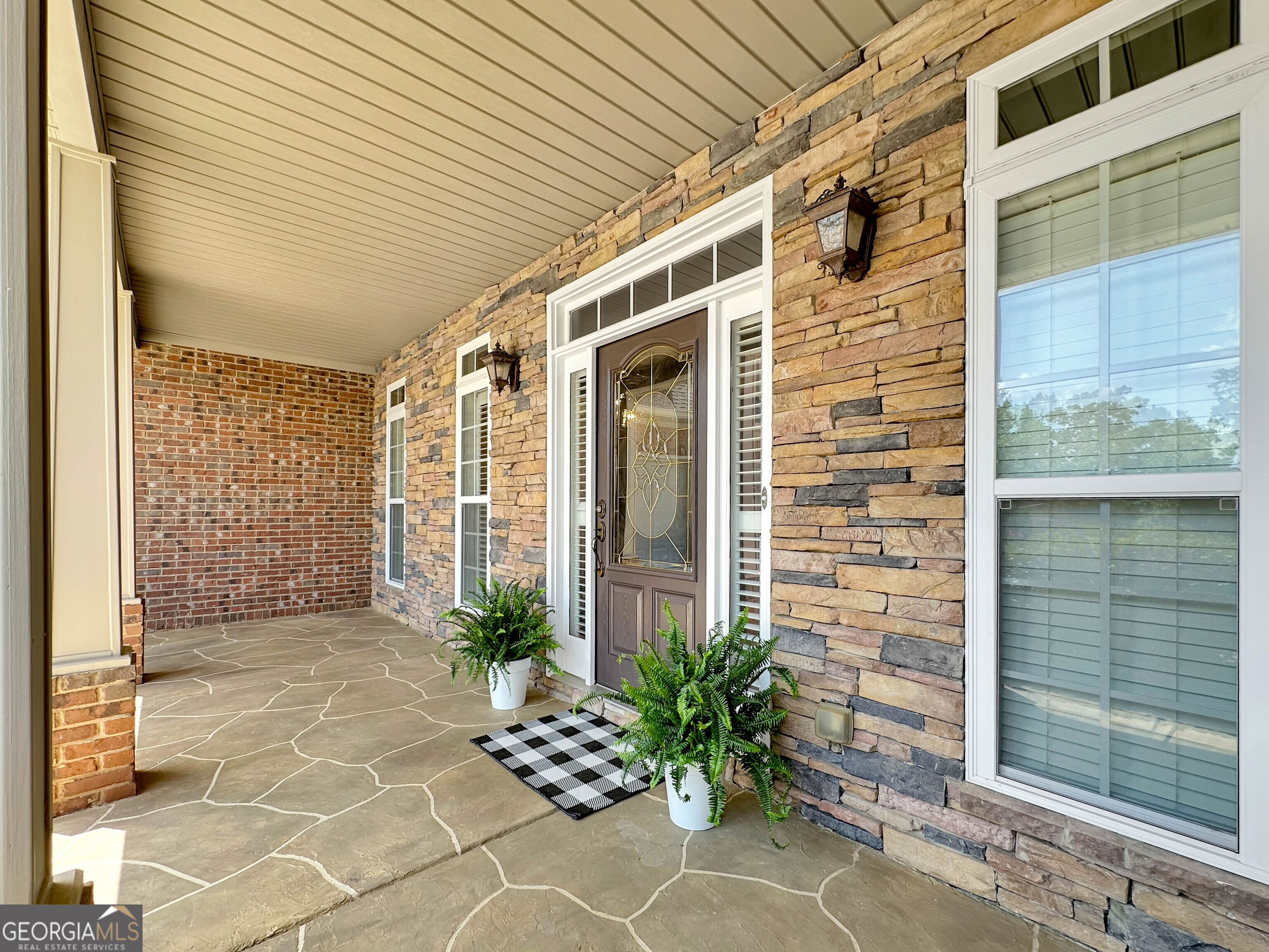 211 English Oaks LN