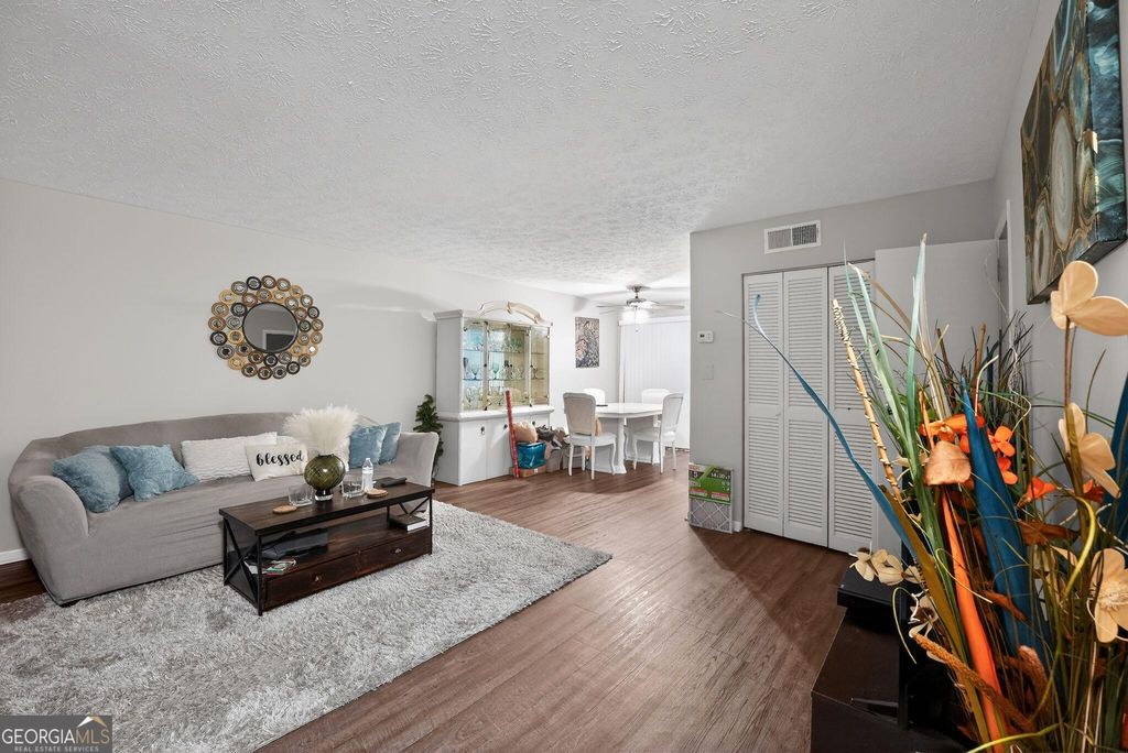 Photo of 1094 Eastview Circle NE, Conyers, GA 30012 (MLS # 10666568)