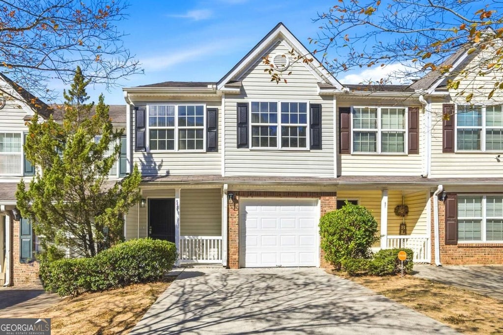 Photo of 530 Parkway Road, Fairburn, GA 30291 (MLS # 10880281)