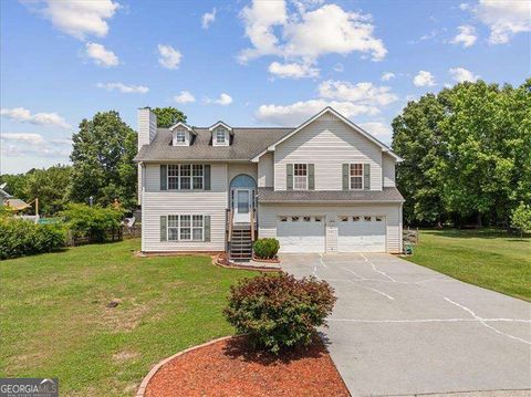 Photo of 143 Honeysuckle Drive SE, Calhoun, GA 30701 (MLS # 10765149)