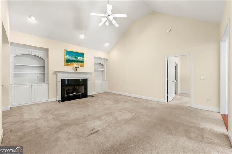 MaCland Square - Residential