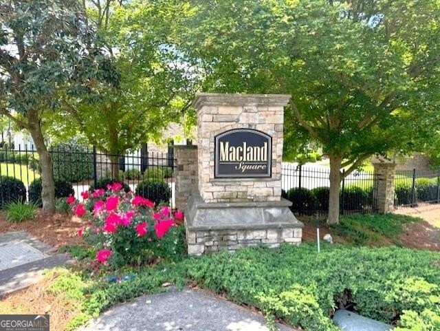 MaCland Square - Residential