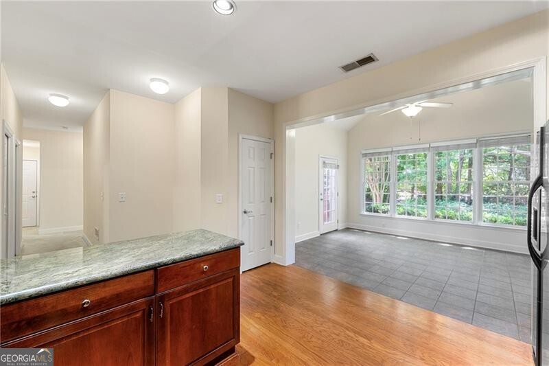 MaCland Square - Residential