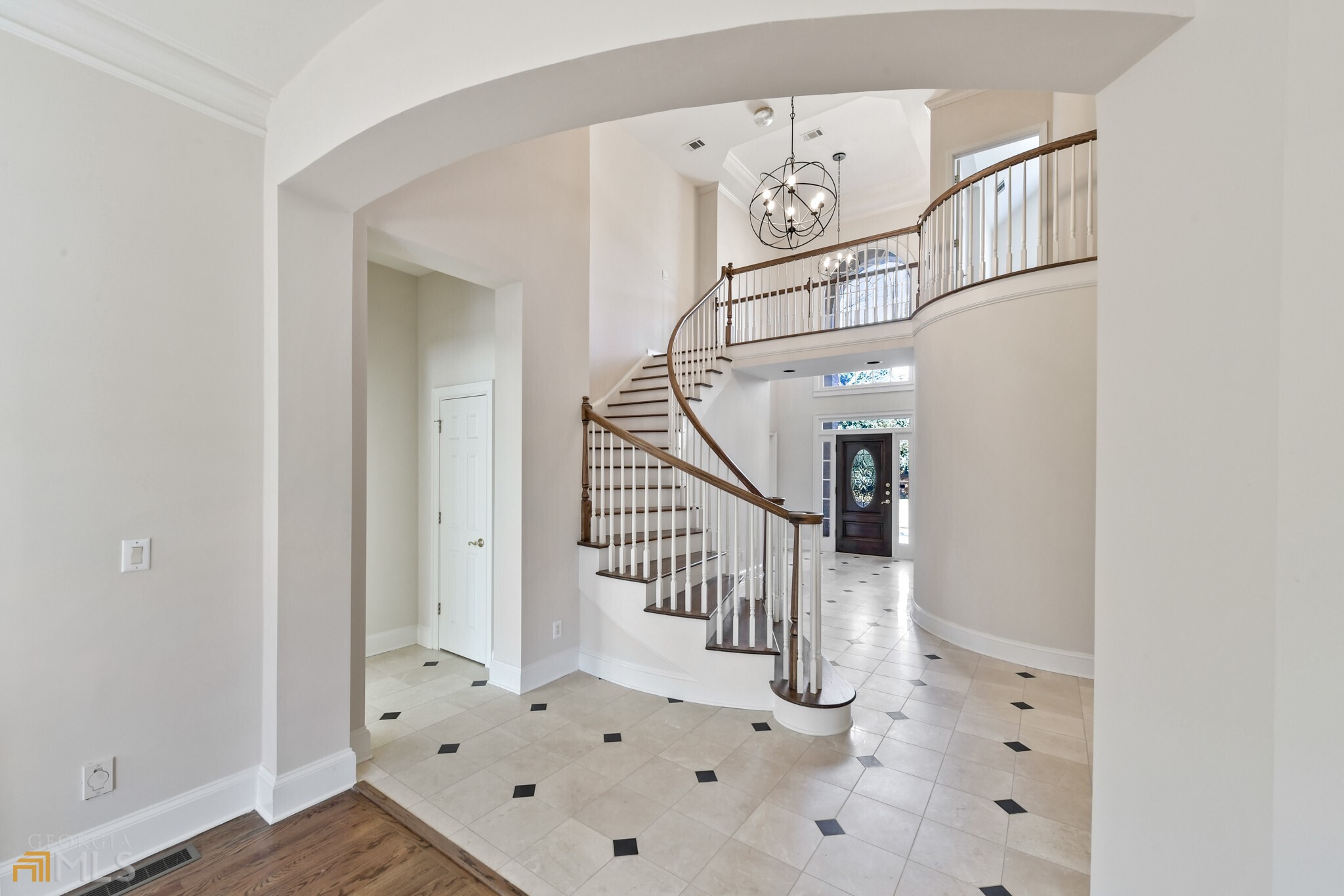 Windsor At Peachtree - Residential