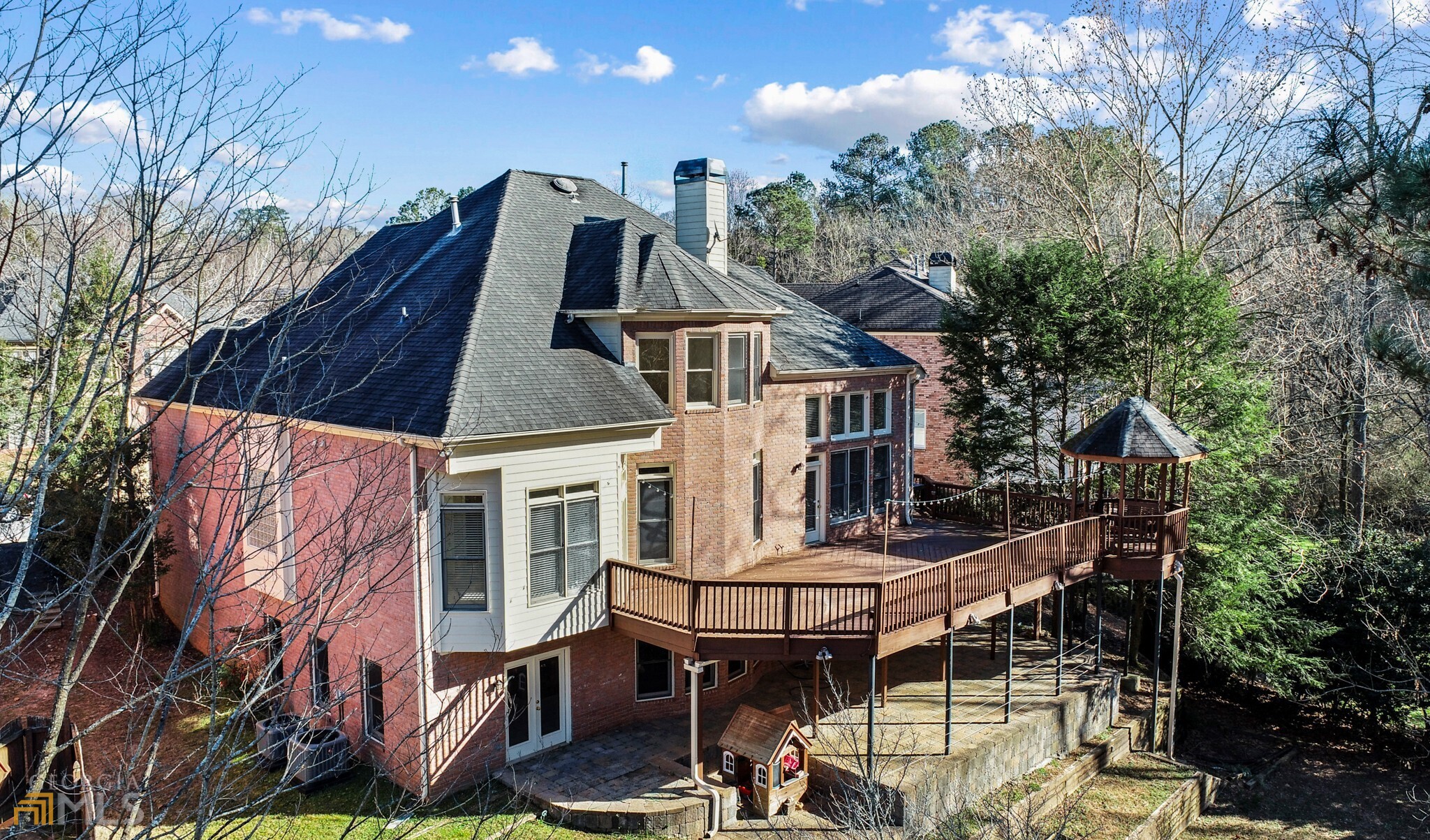 Windsor At Peachtree - Residential