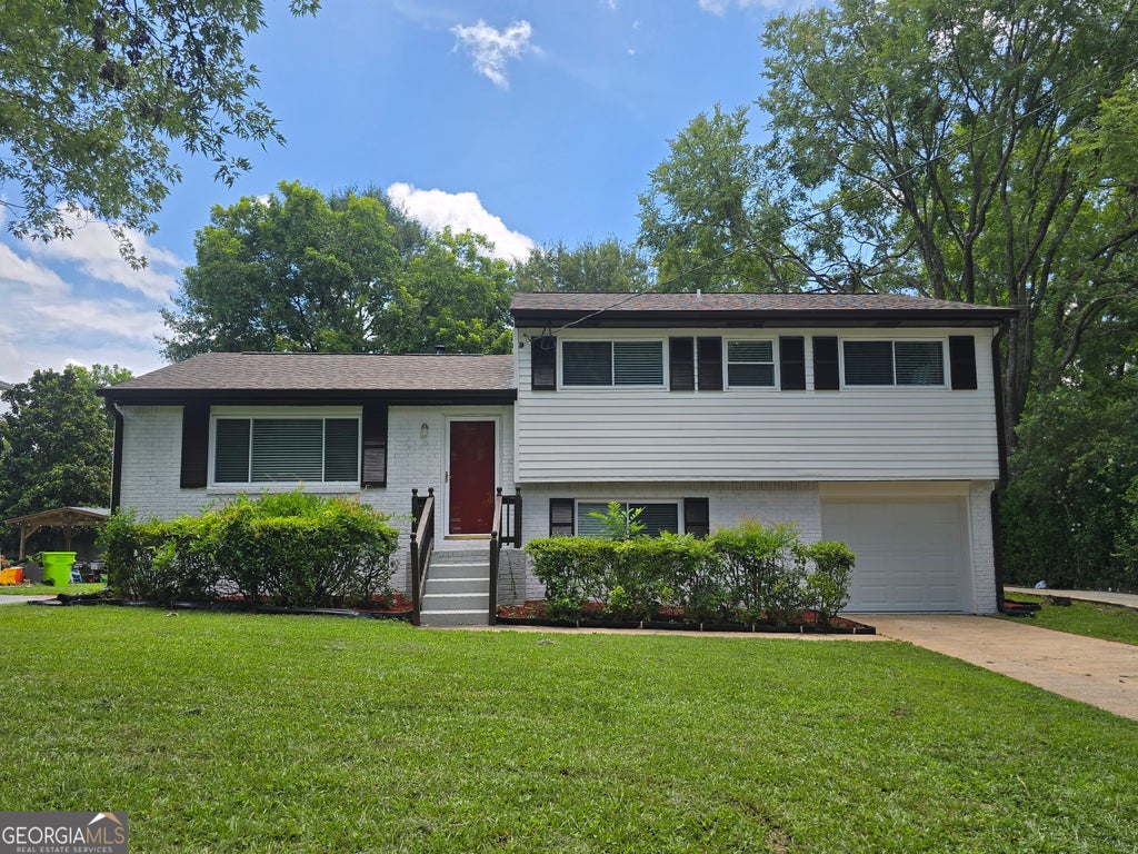 Photo of 1743 Hillview Avenue, Jonesboro, GA 30236 (MLS # 10838859)