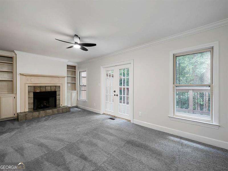 Hamptons Of Olde Towne - Residential