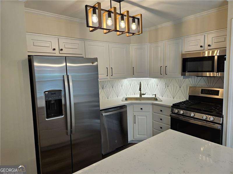 Hamptons Of Olde Towne - Residential