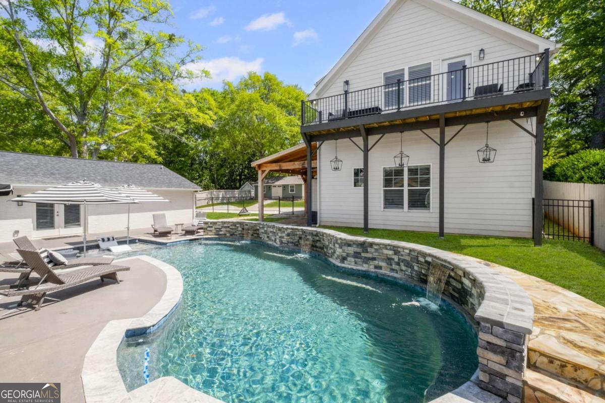 Downtown Woodstock - Residential