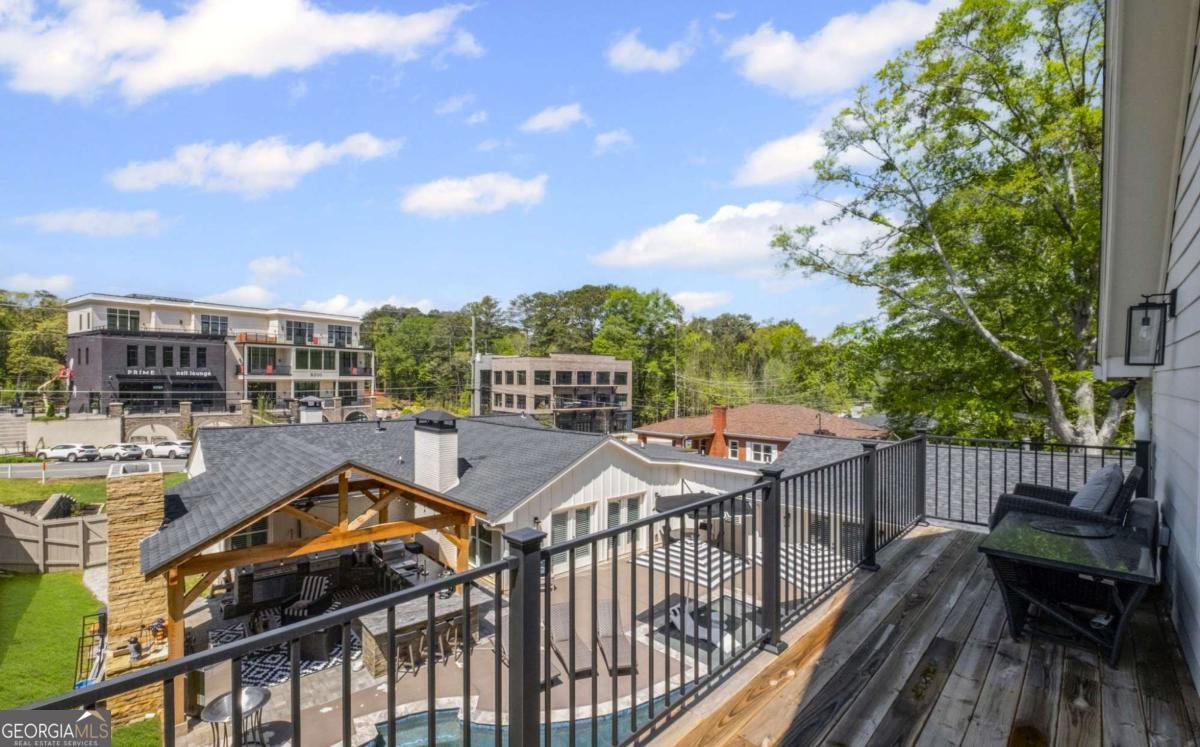 Downtown Woodstock - Residential