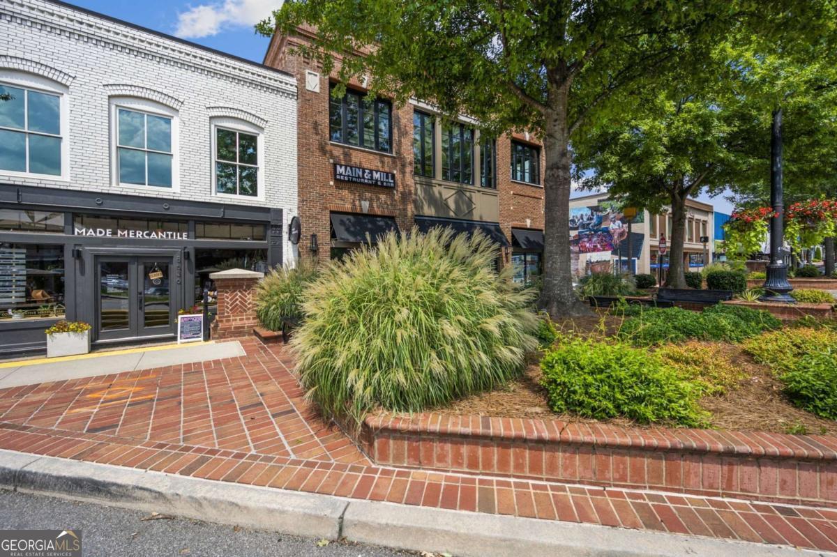 Downtown Woodstock - Residential