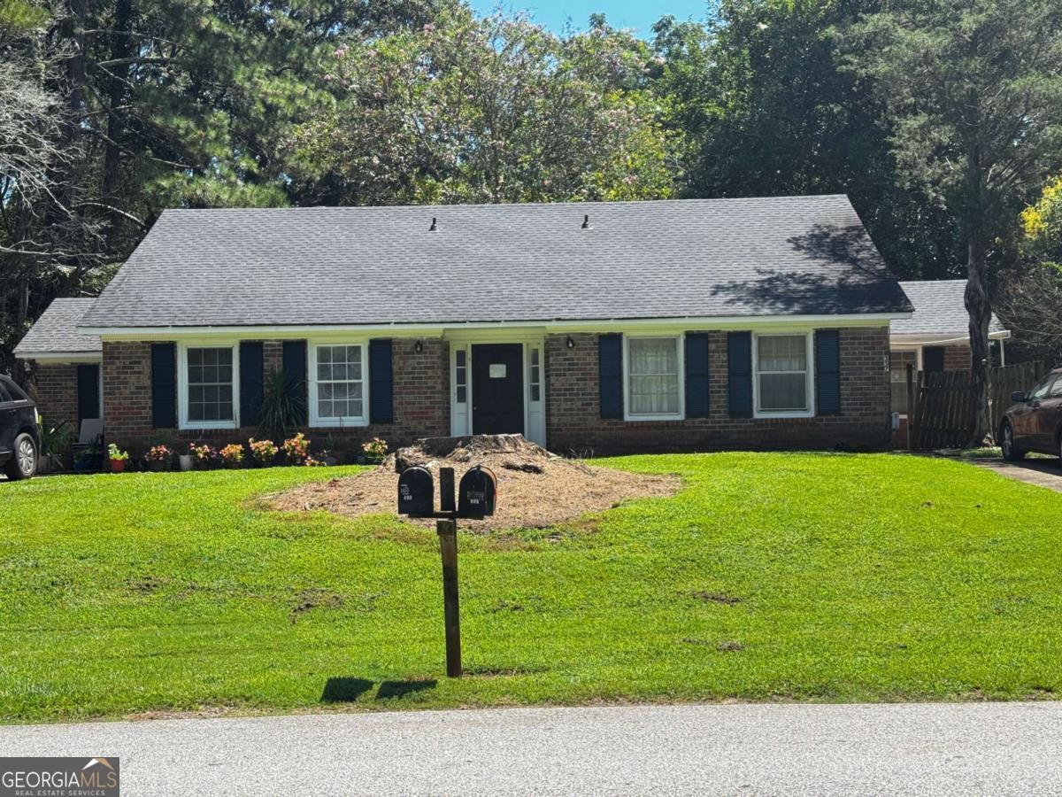 355 Jockey Club DR