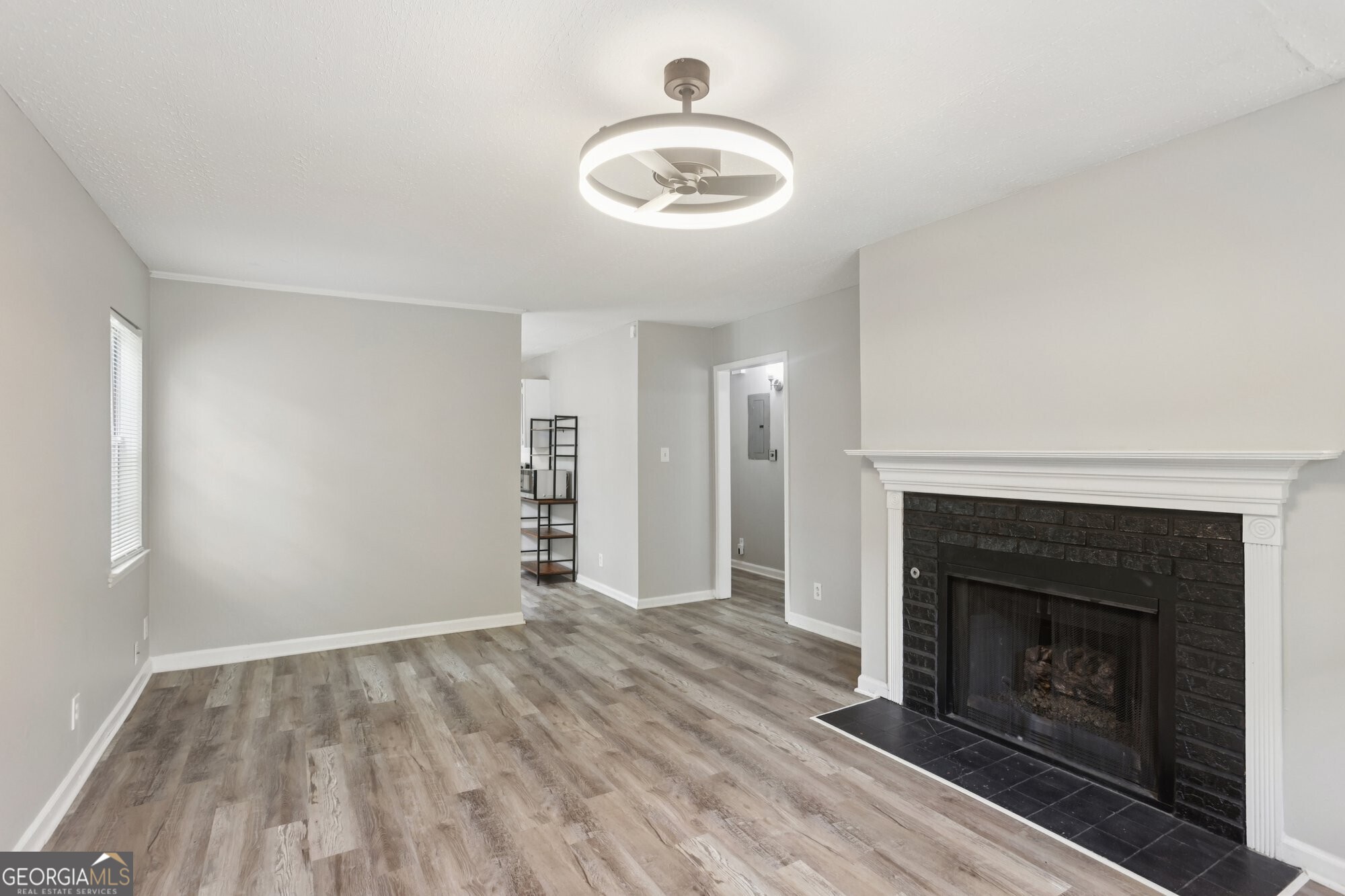 106 Westland CT SW