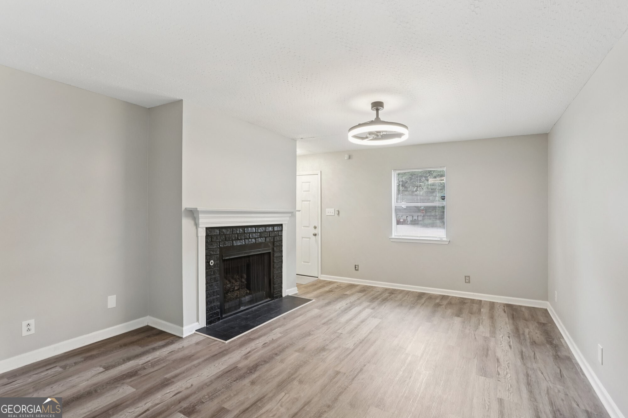 106 Westland CT SW
