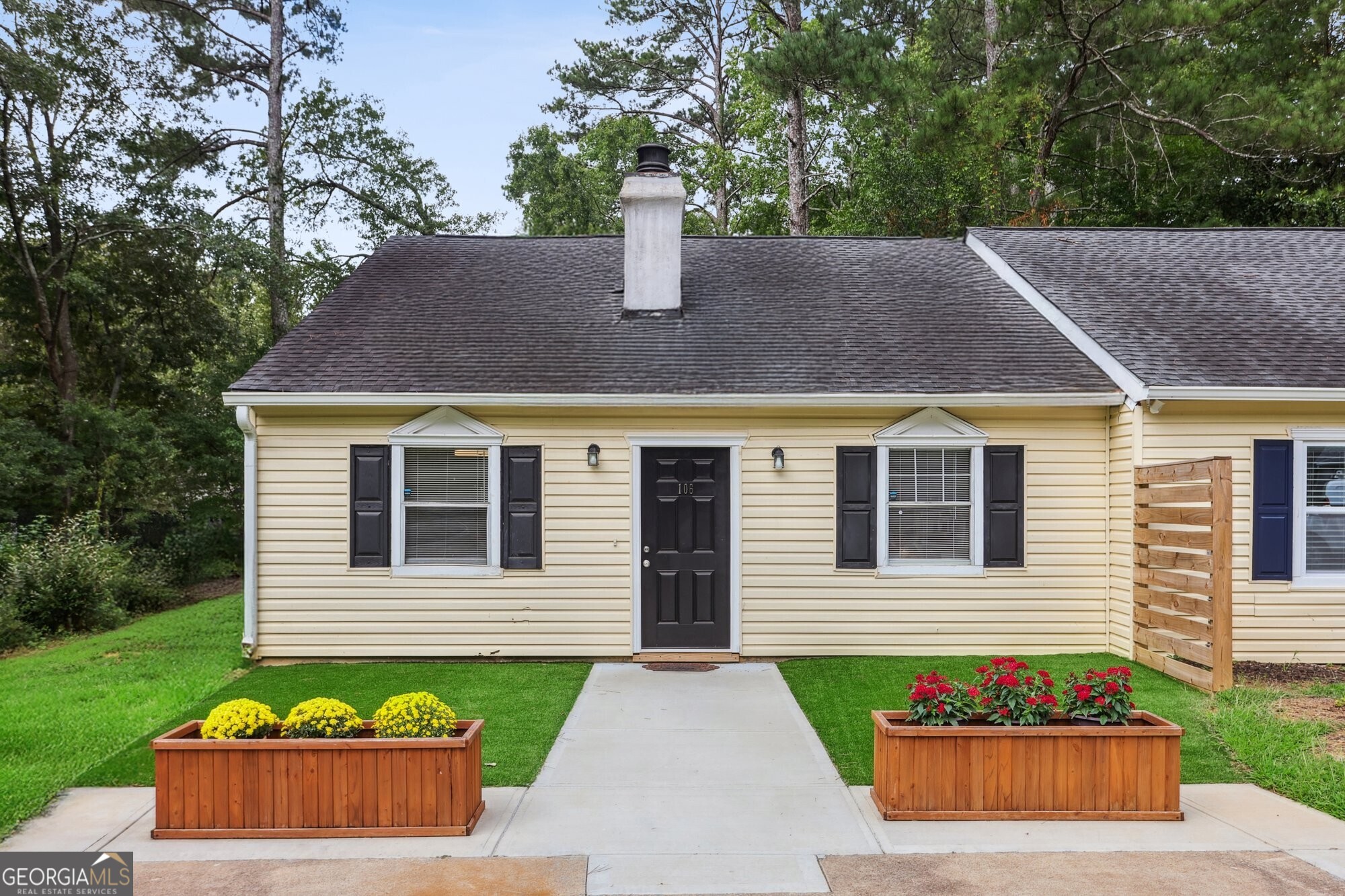 Discover this beautifully renovated two-bedroom, two-bath duplex located just minutes from the Marietta Square and Laurel Park. Move-in ready, this home features brand-new LVP flooring, fresh paint, updated appliances, modernized bathrooms, upgraded lighting, and a washer and dryer. Enjoy low maintenance living with turf in the front yard and the convenience of ample parking. Close to wonderful schools, shopping and more. Don't miss your chance to own this charming home in the heart of Marietta!