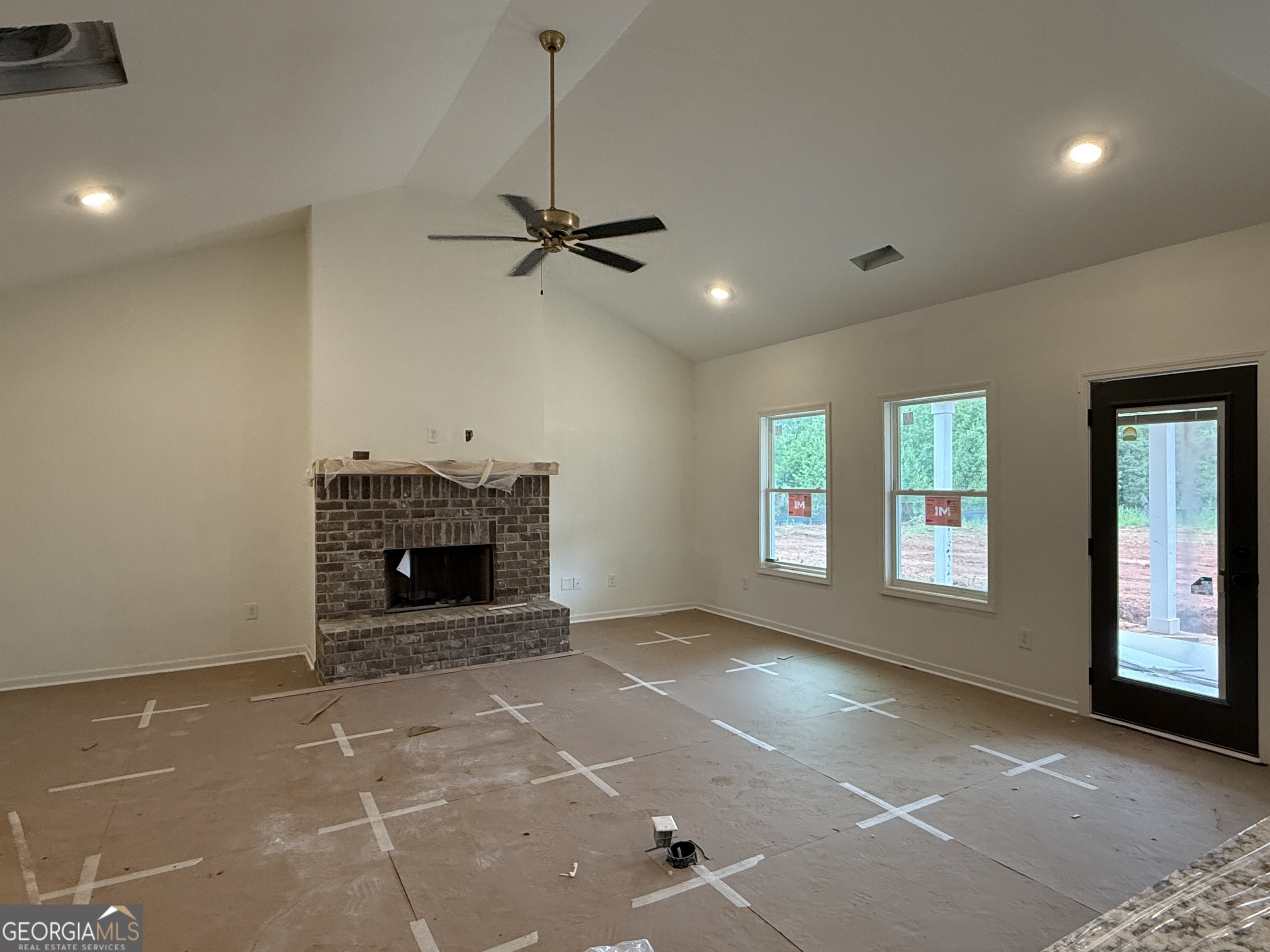 LOT 6 The rock RD