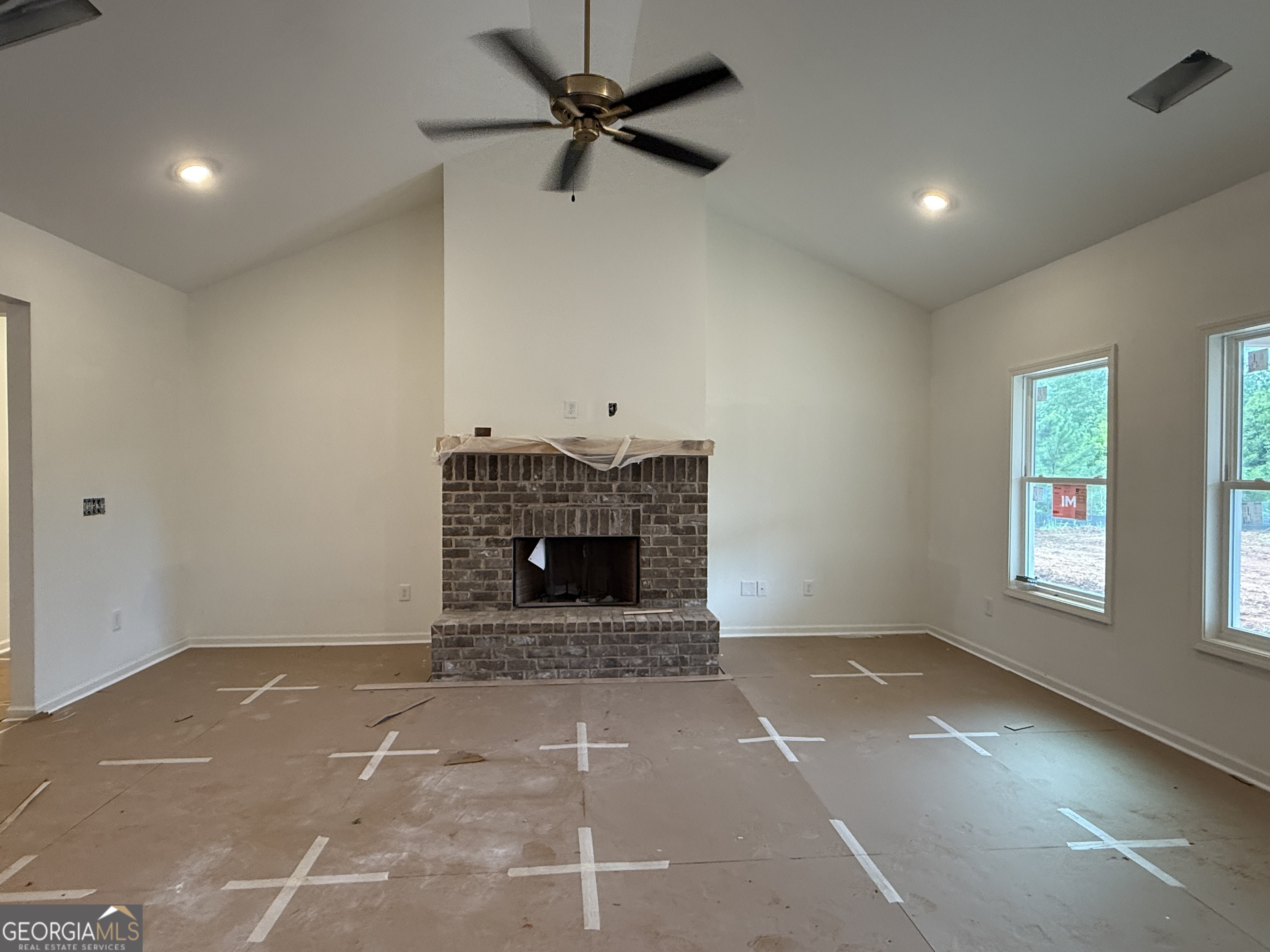 LOT 6 The rock RD