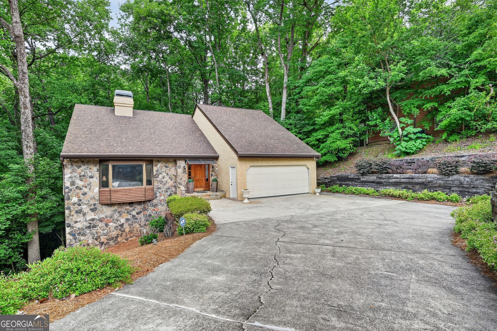 365 Crosstree LN