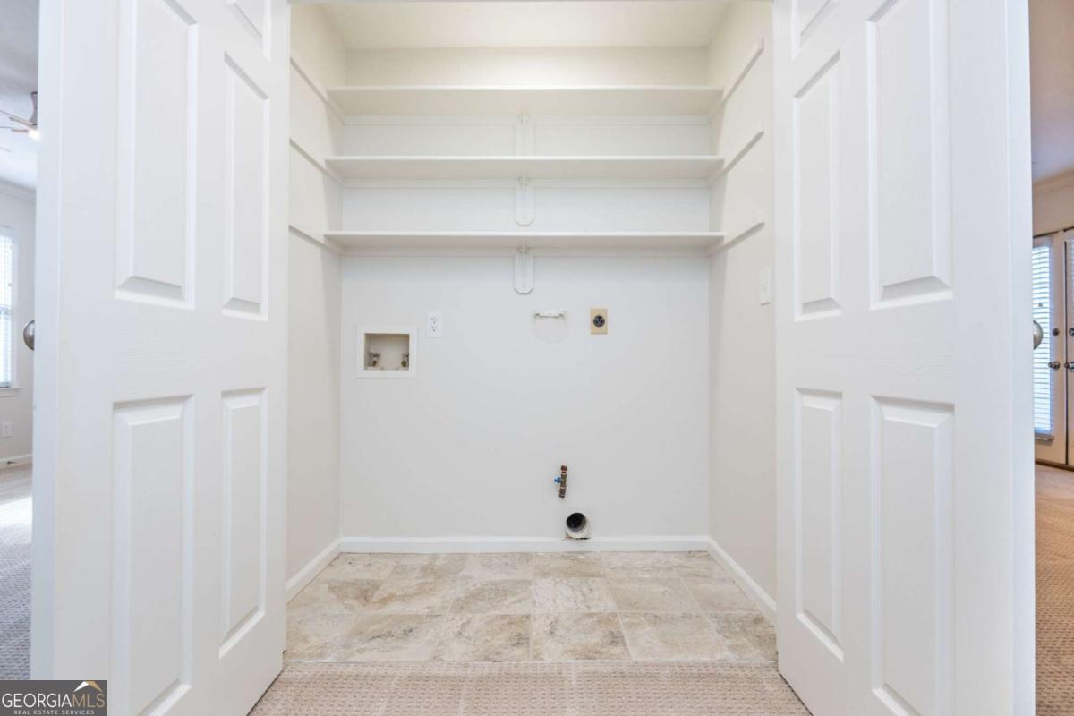 Holcomb Springs - Residential