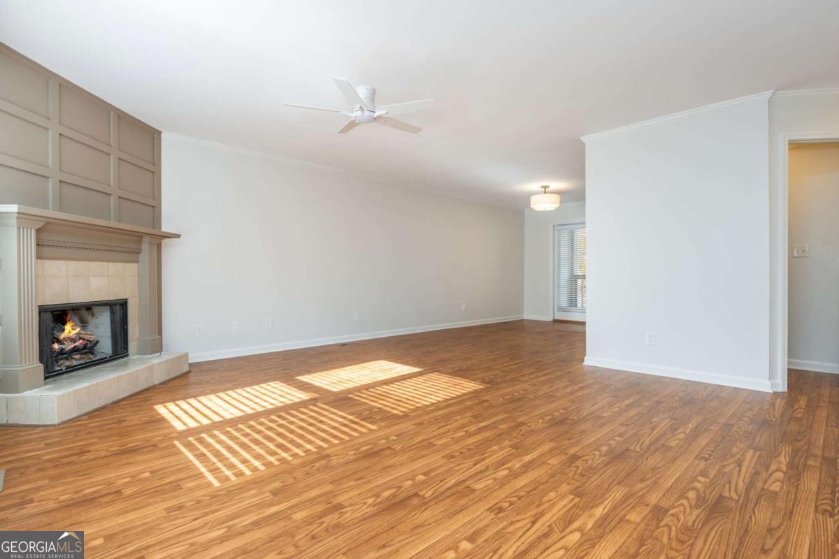 Holcomb Springs - Residential