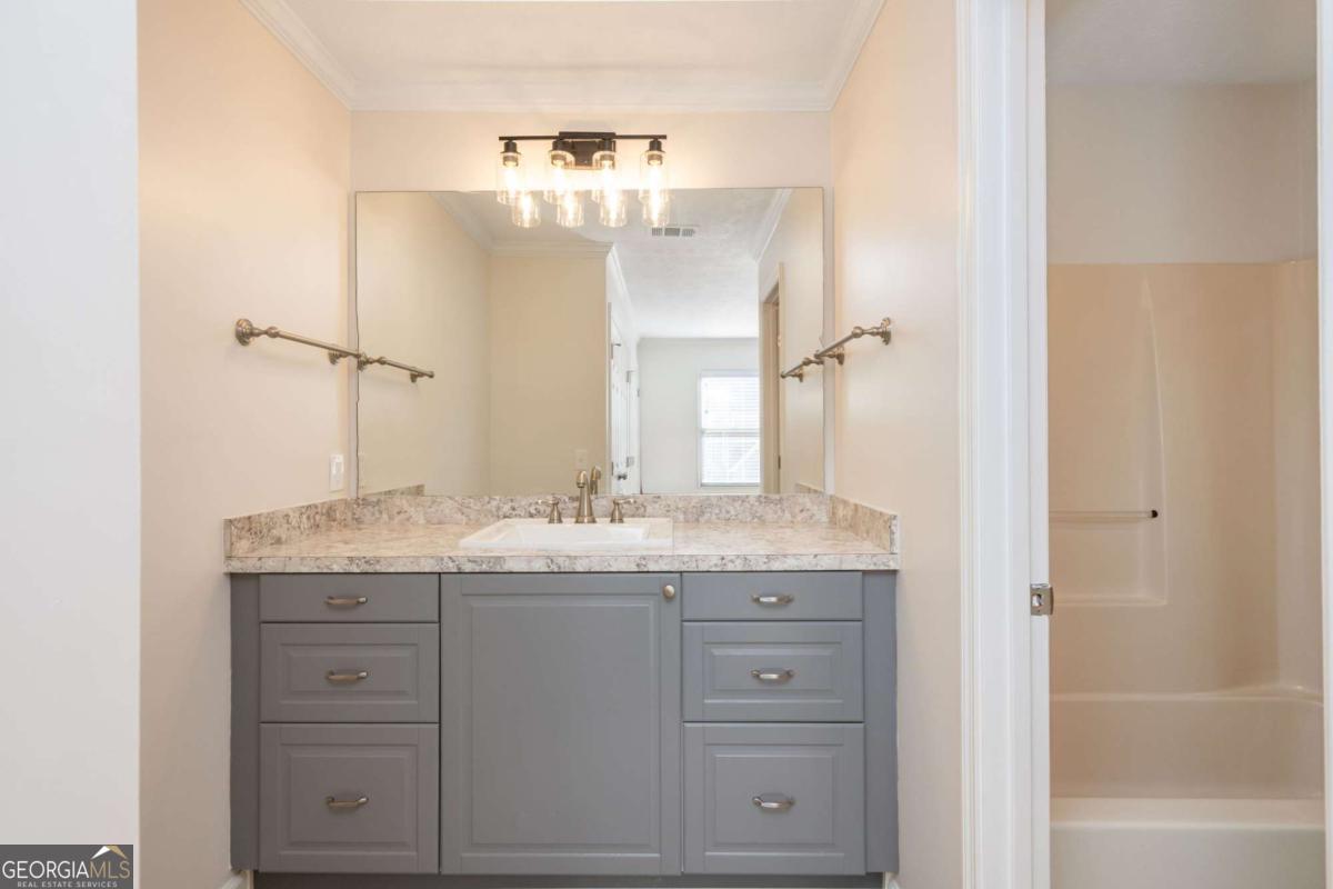 Holcomb Springs - Residential