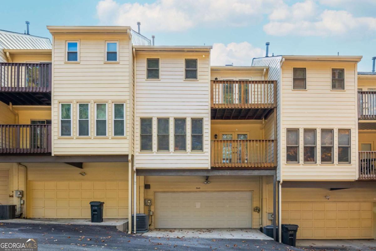 Holcomb Springs - Residential