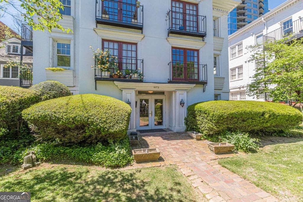 Photo of 1072 Piedmont Avenue NE #105, Atlanta, GA 30309 (MLS # 10733733)