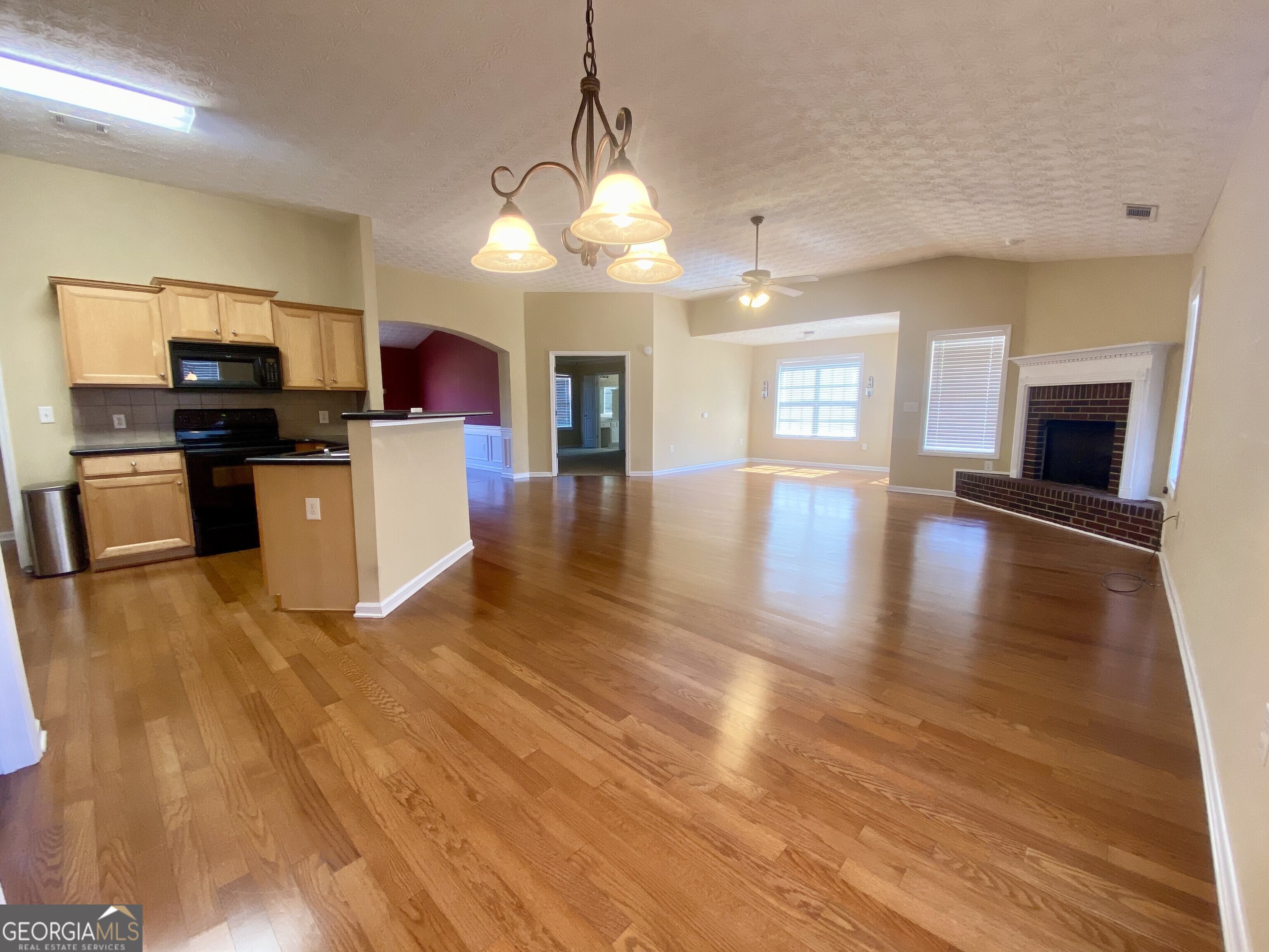55 Crooked Bend TRL