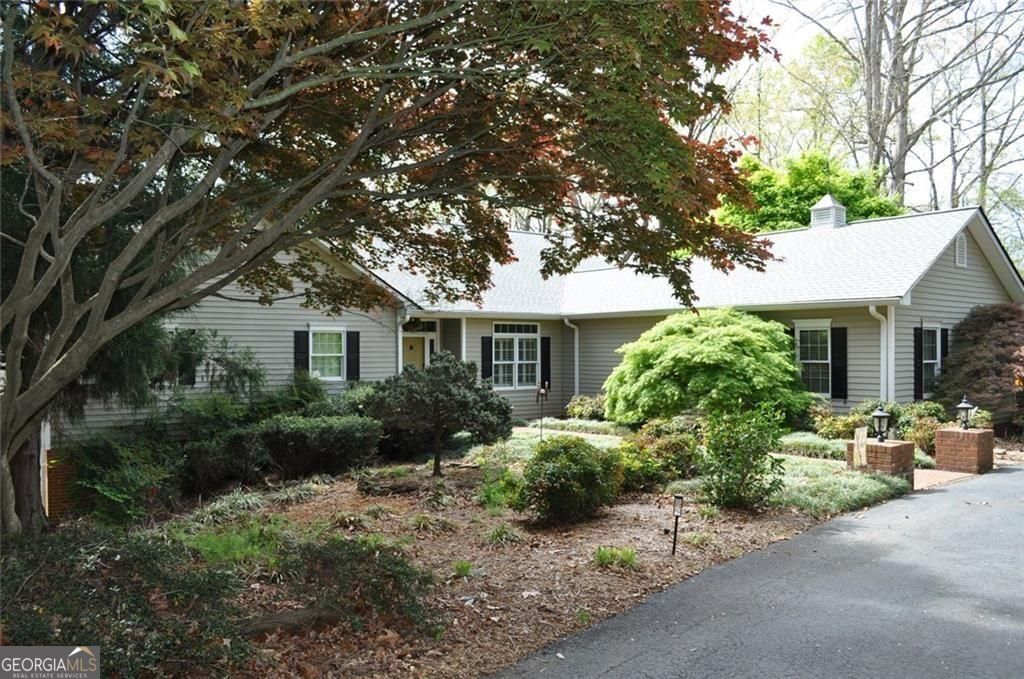 731 Hidden Lakes TRL