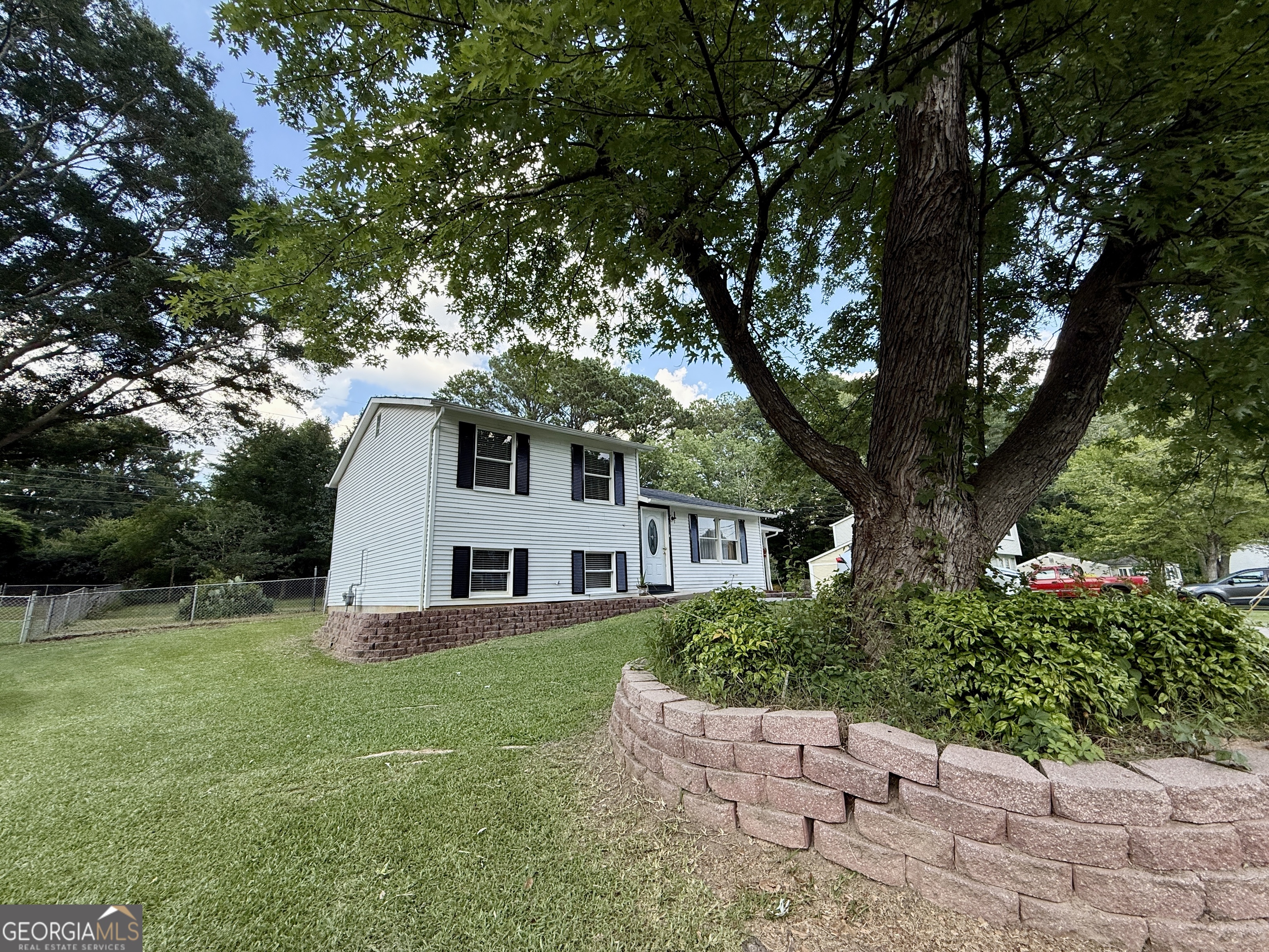 610 Tower RD