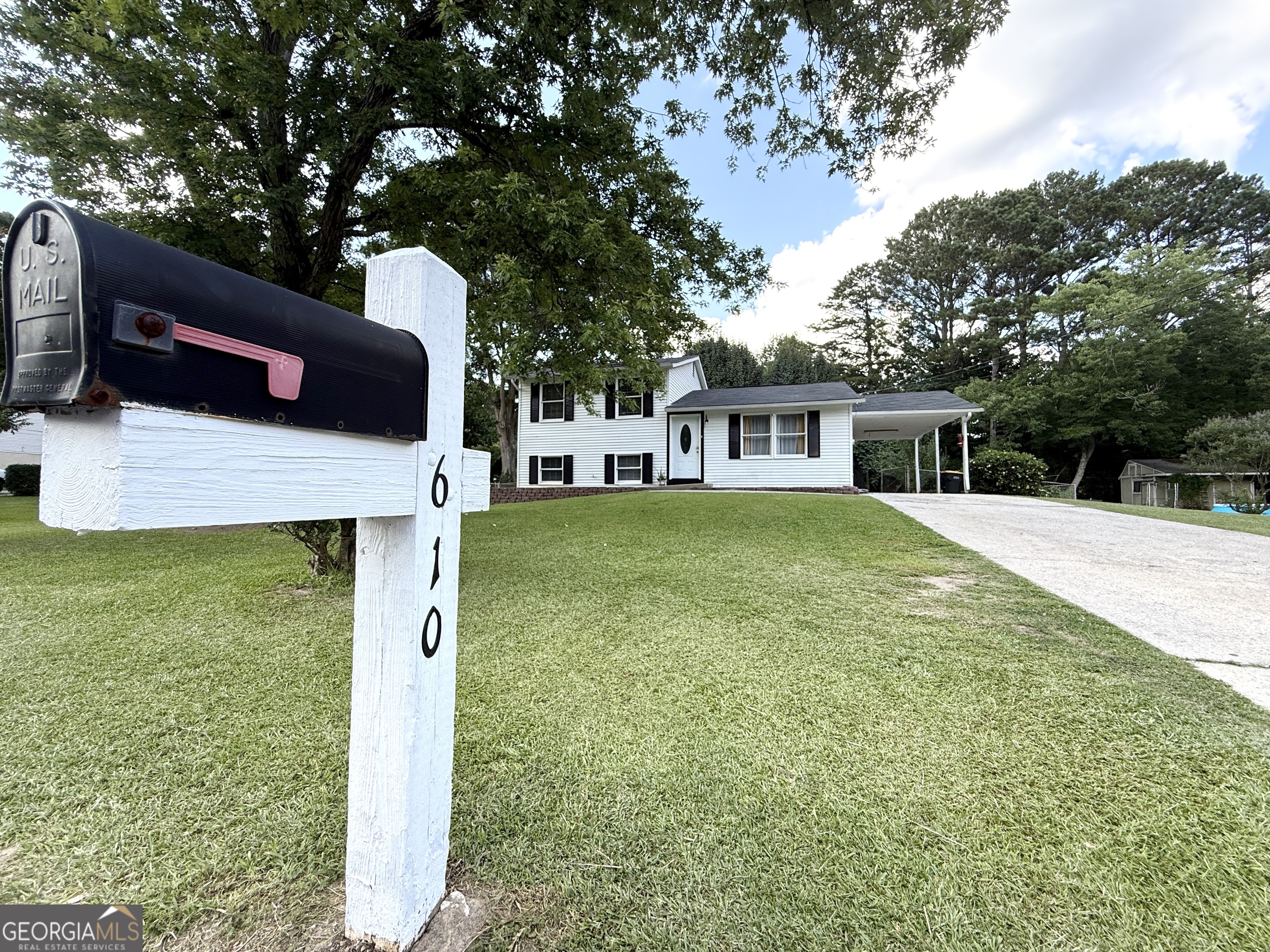 610 Tower RD
