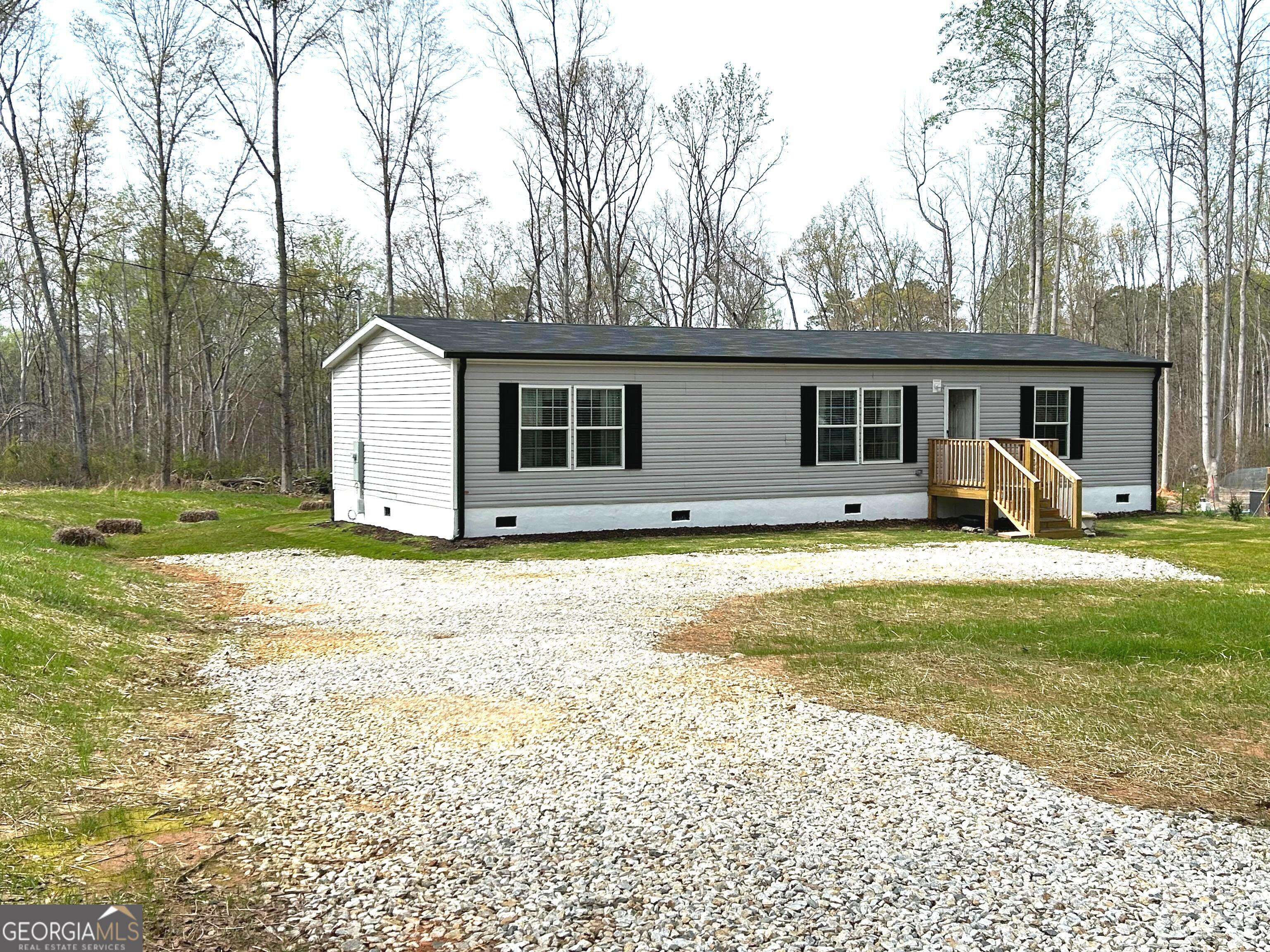 View Bowersville, GA 30516 mobile home