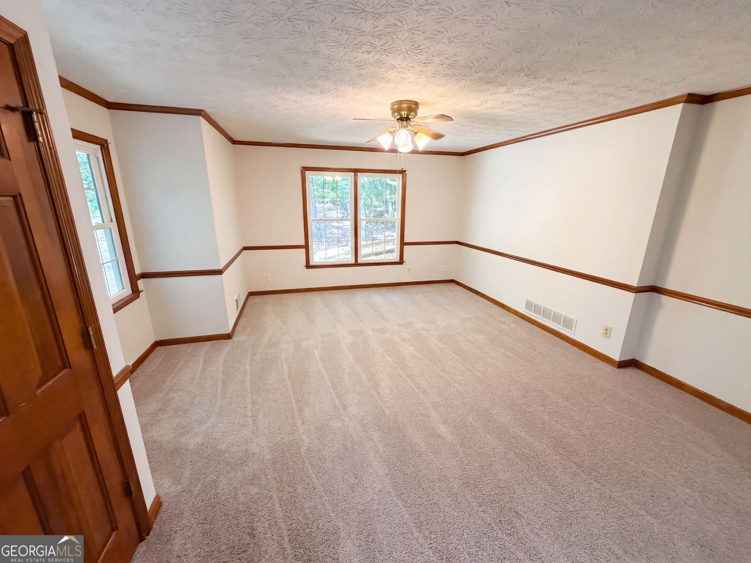 339 Newton RD