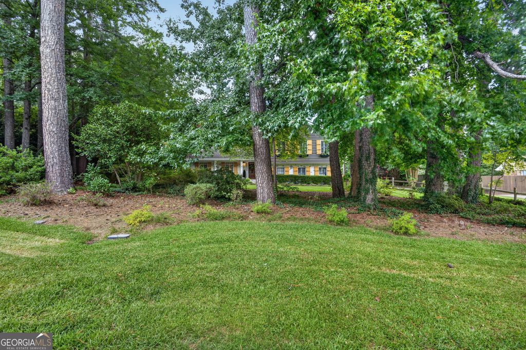 Photo of 1701 Driftwood Place, Snellville, GA 30078 (MLS # 10813771)