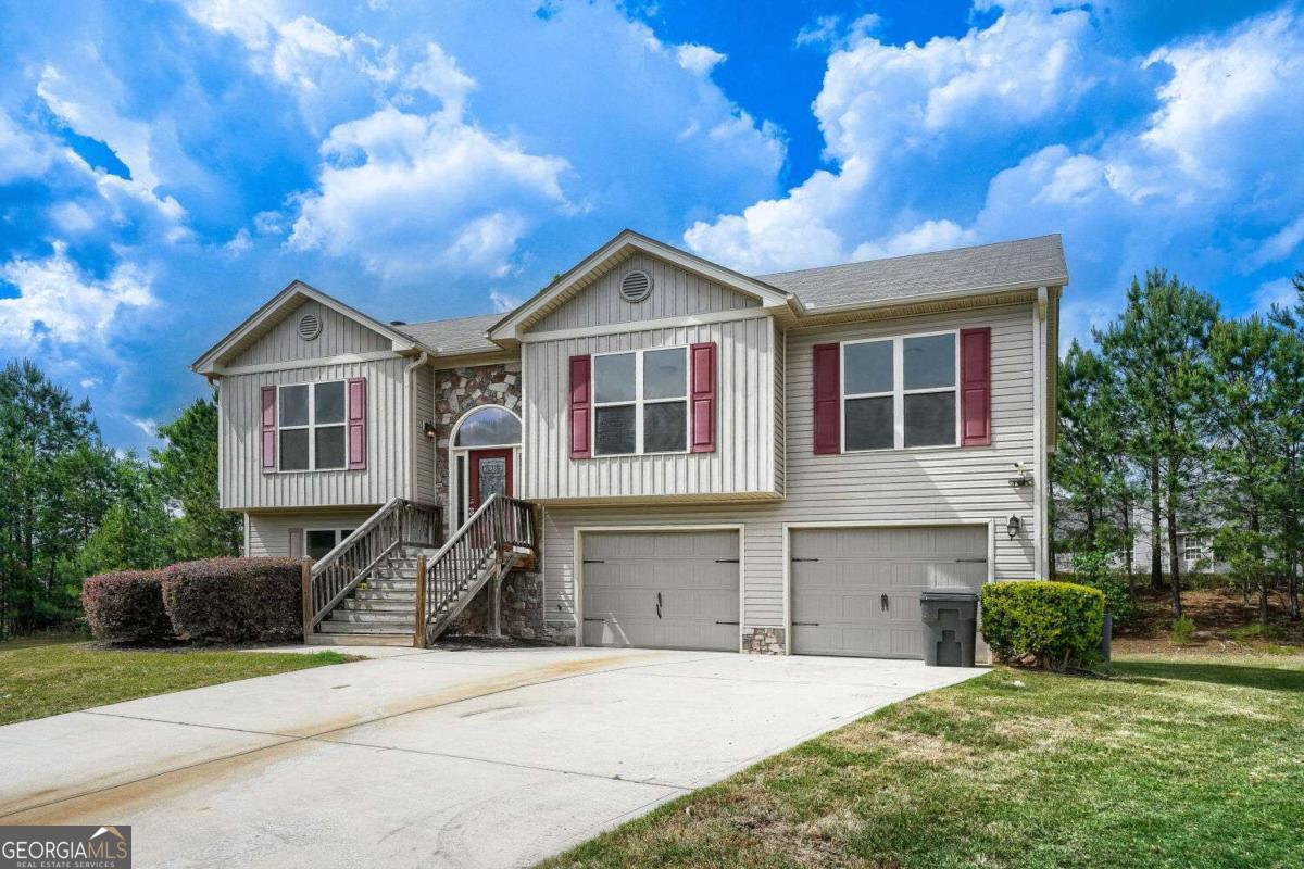 220 Betty Ann LN