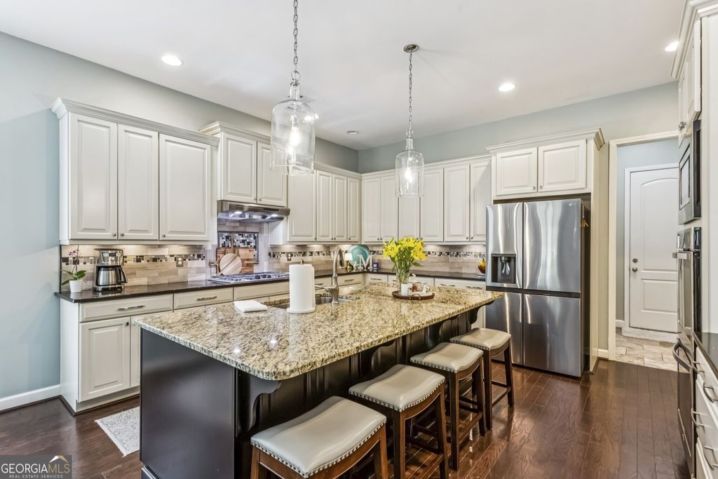 Photo of 2360 Fulton Circle NW, Acworth, GA 30101 (MLS # 10728646)