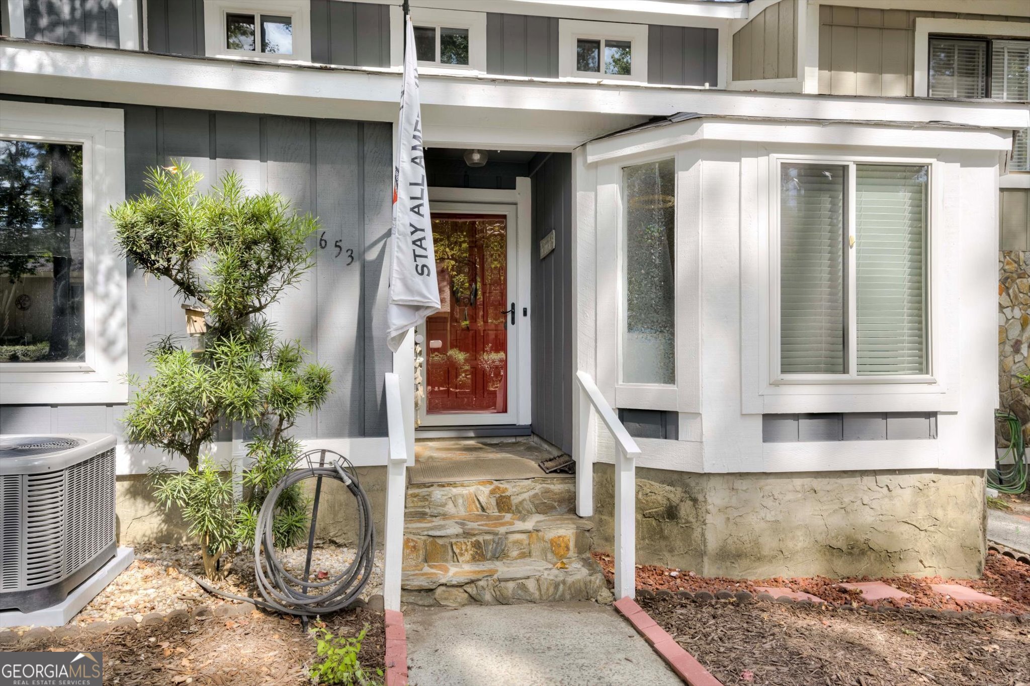 653 Center Court DR