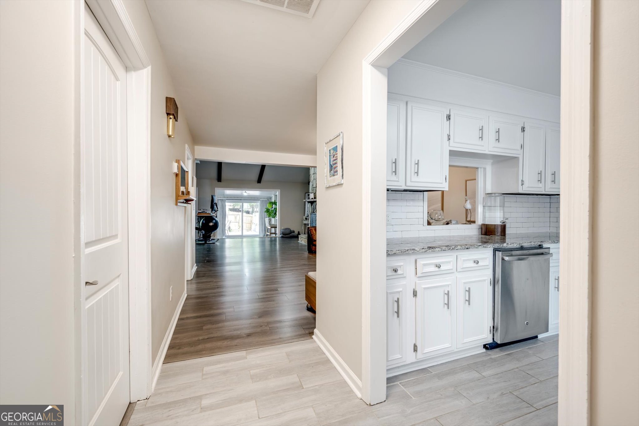 653 Center Court DR