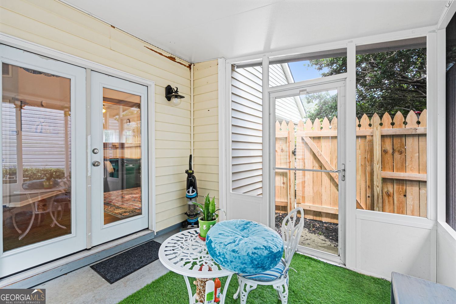 Woodstock, Georgia 30188, United States, 2 Bedrooms Bedrooms, ,2 BathroomsBathrooms,Residential,Active,160747