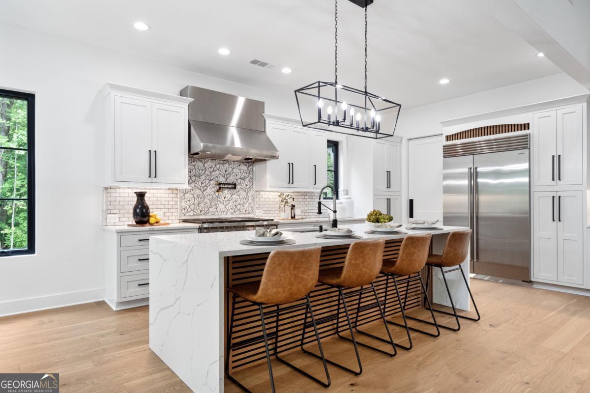 2595 Grassview DR