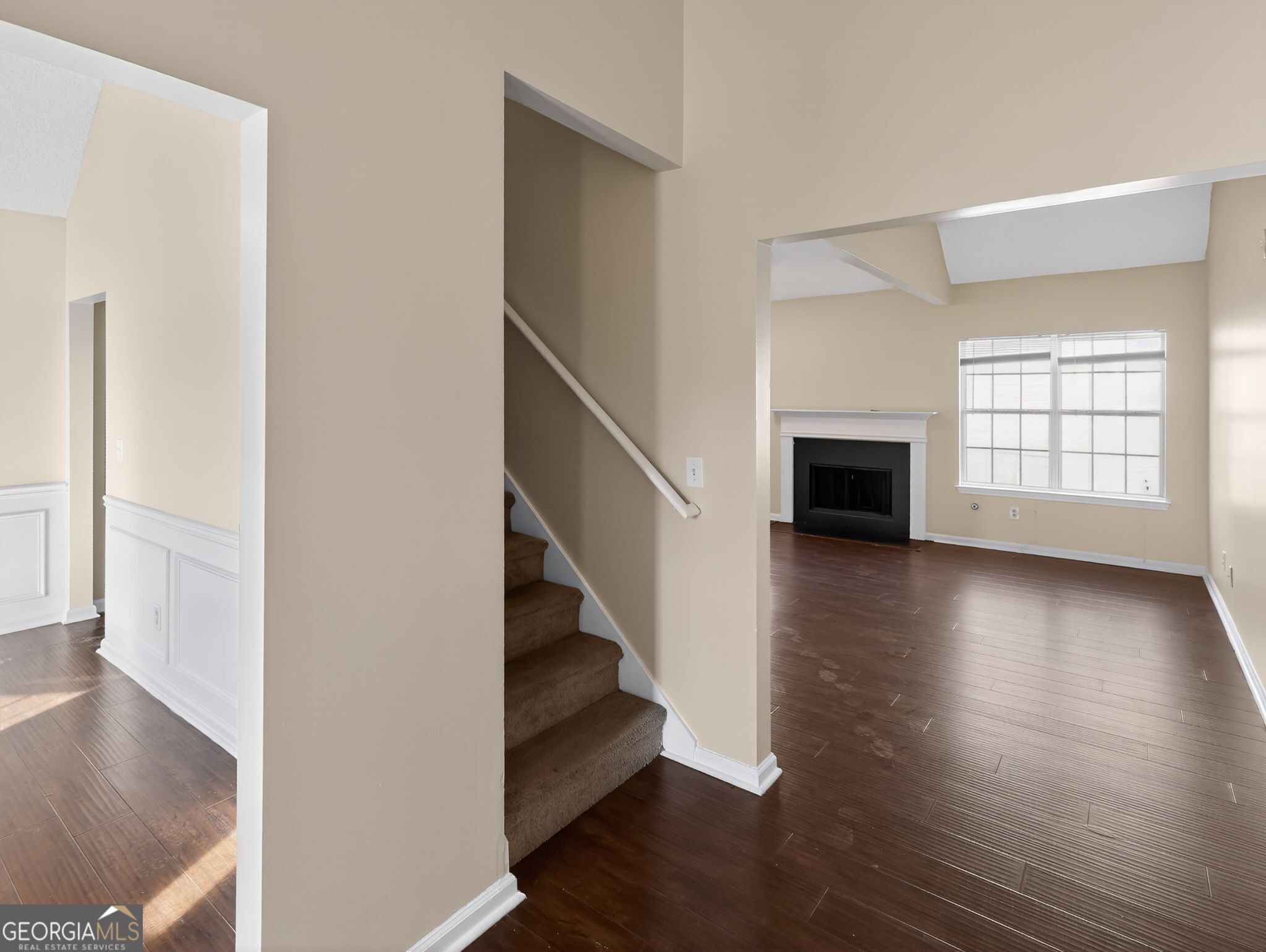 3596 Oakshire WAY SE