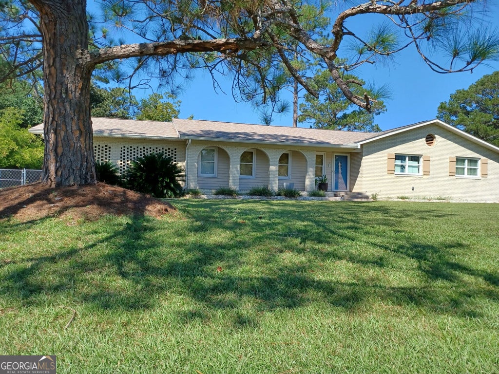 Photo of 3157 Parkwood Drive, Valdosta, GA 31605 (MLS # 10855221)