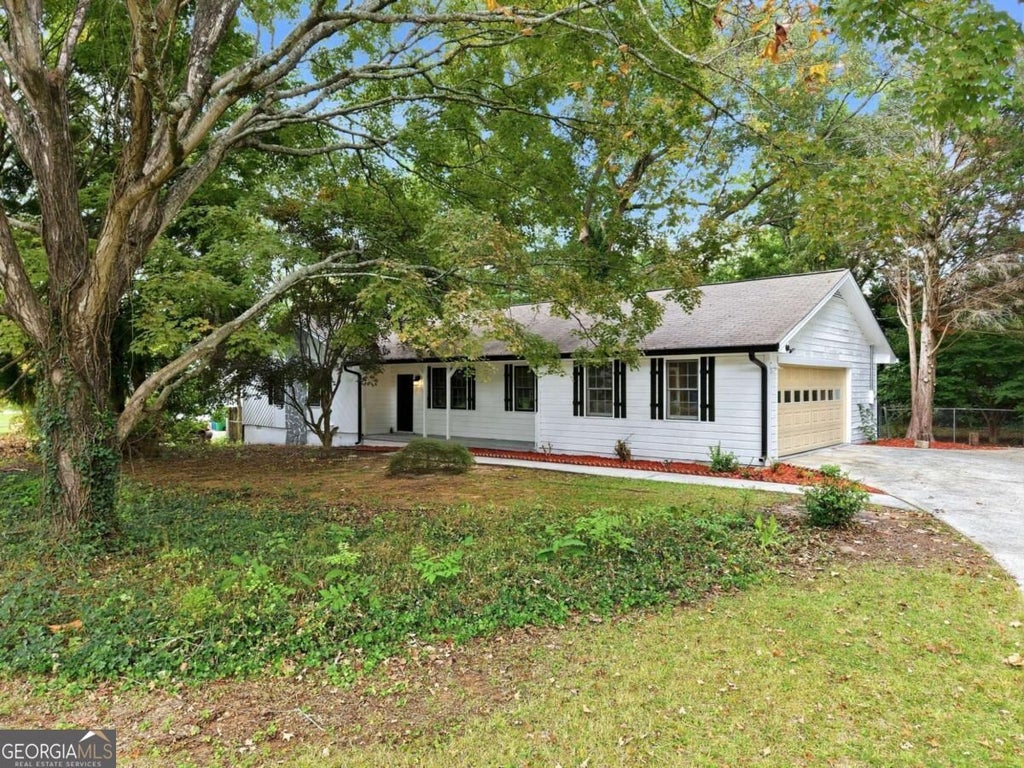 Photo of 3346 San Antonio Drive, Snellville, GA 30039 (MLS # 10866494)