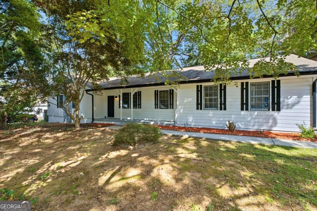Photo of 3346 San Antonio Drive, Snellville, GA 30039 (MLS # 10866494)