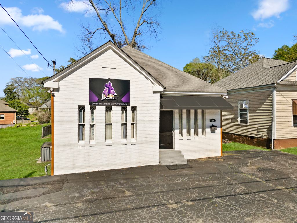 Photo of 1583 Ralph David Abernathy Boulevard SW, Atlanta, GA 30310 (MLS # 10696247)