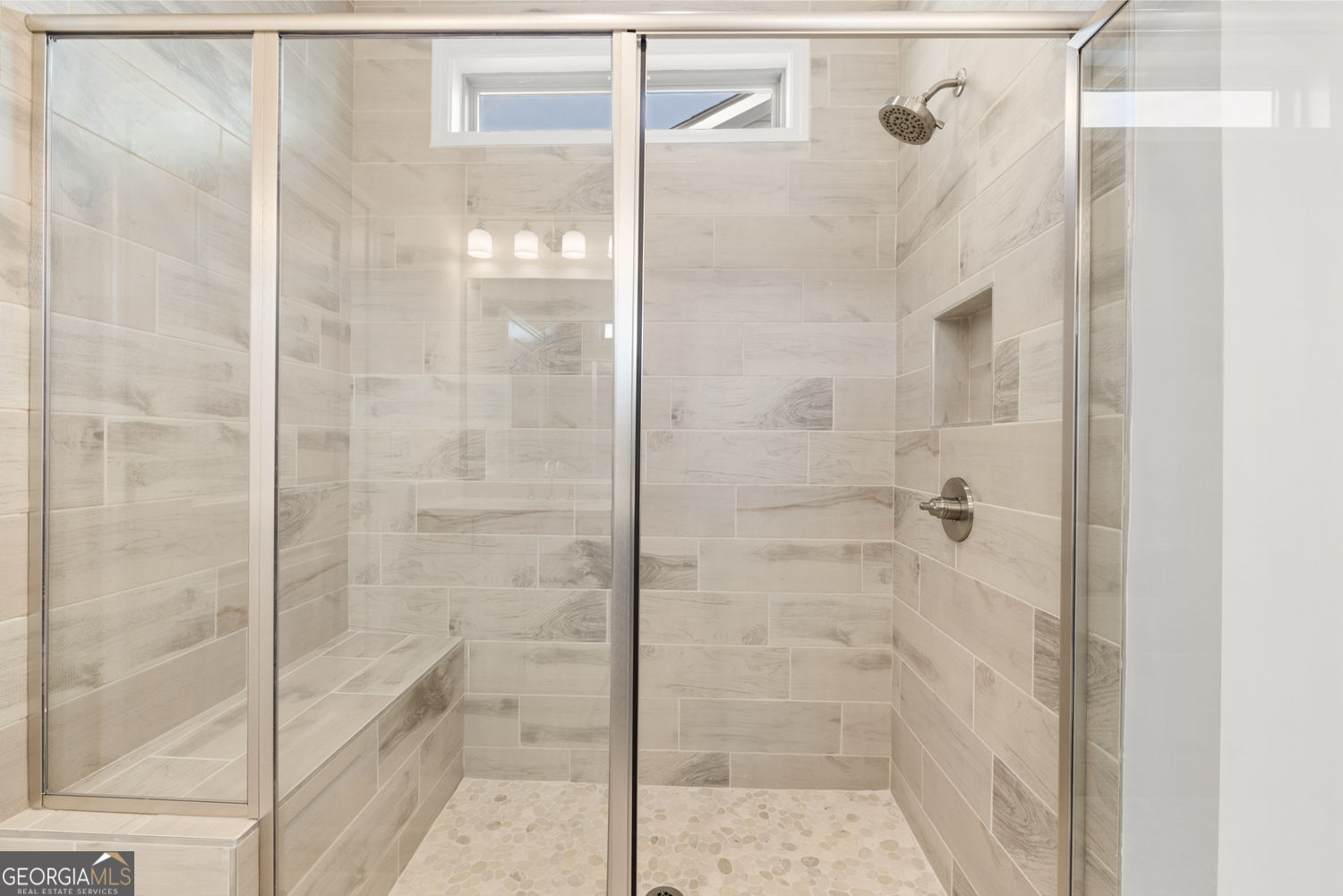 Snellville, Georgia 30078, United States, 2 Bedrooms Bedrooms, ,2 BathroomsBathrooms,Residential,Active,160109