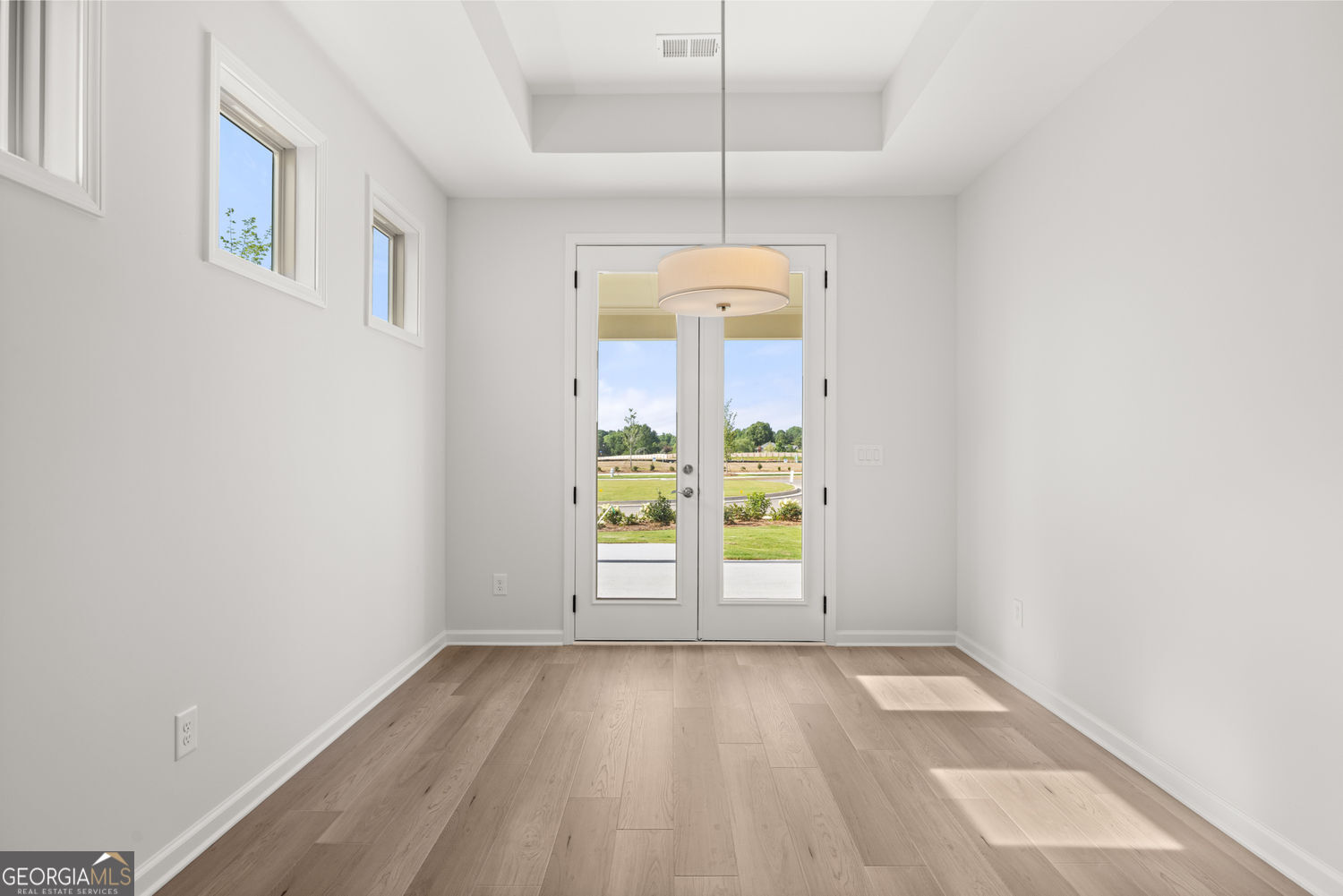 Snellville, Georgia 30078, United States, 2 Bedrooms Bedrooms, ,2 BathroomsBathrooms,Residential,Active,160109