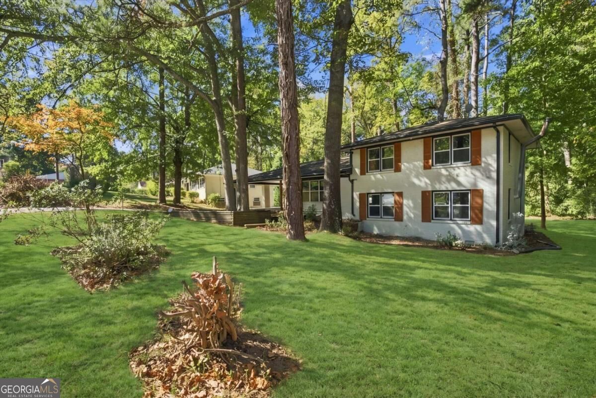 2283 Saratoga DR
