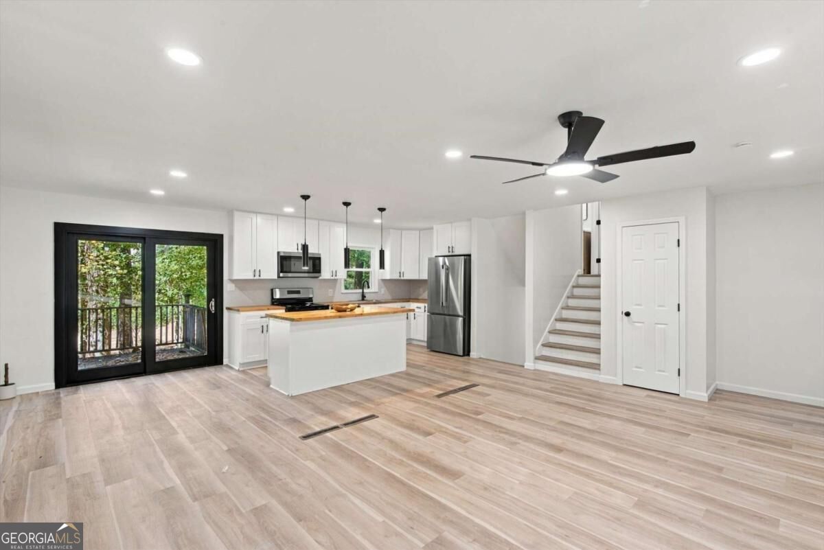 2283 Saratoga DR