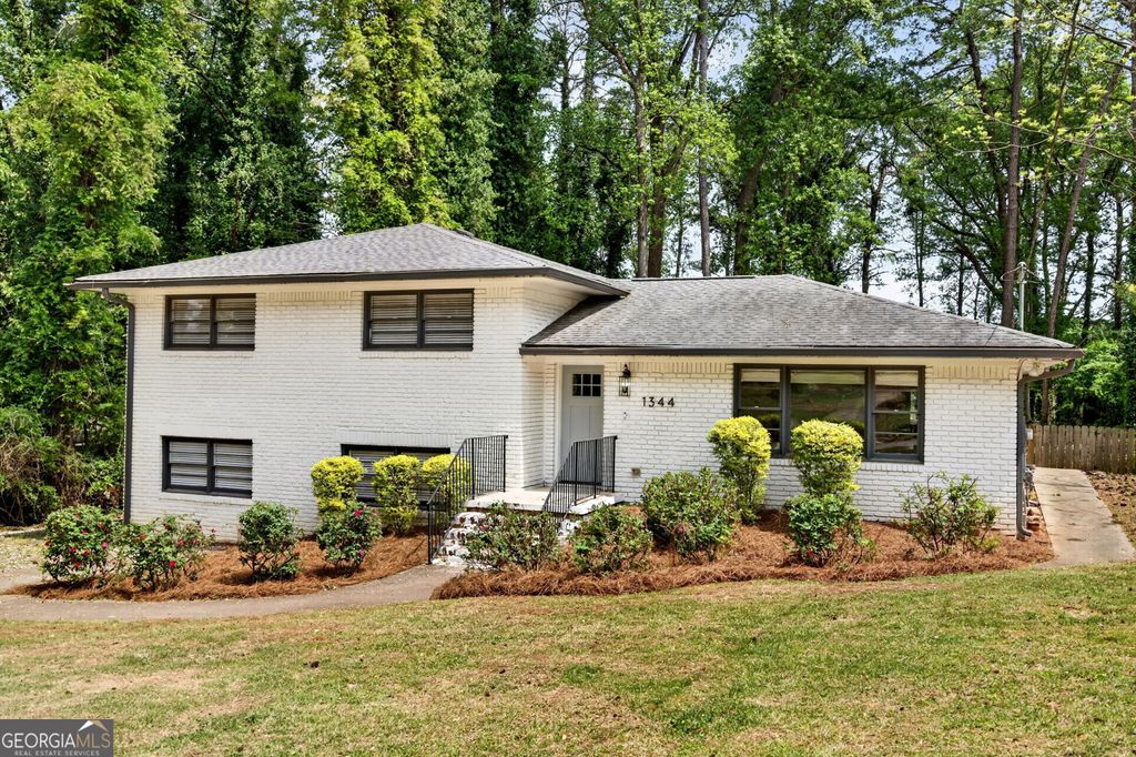Photo of 1344 Midlawn Drive, Decatur, GA 30032 (MLS # 10729976)